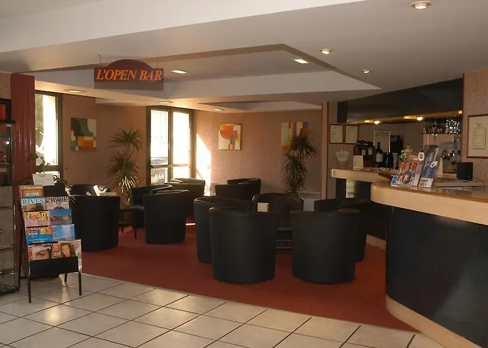 فندق Inter-hotel Meriadeck Alton 3*