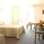 Hotell Inter-hotel Meriadeck Alton 3*